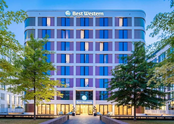 Western Airport Frankfurt 3*