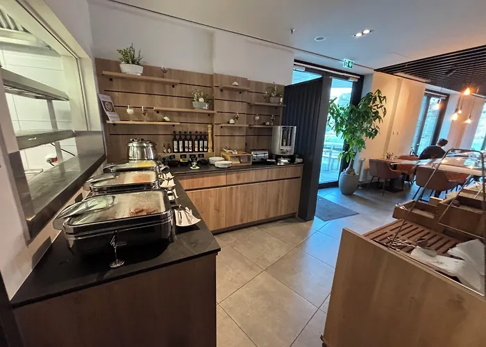 Western Airport Frankfurt 3*